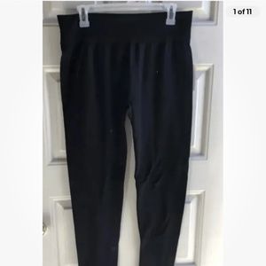 Time and Tru Women’s Black Seamless Lined Leggings Medium (8-10) NEW